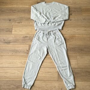 Abercrombie light blue sweatshirt and sweatpants set